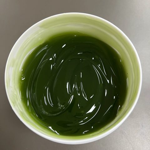 修丽可 植萃色修精华面膜 实验室出版｜认真开发每个配方 色修修护系列 复刻膏体，绿色果冻啫喱状。肤感和原版的气味都非常接近，高端面膜护理首选